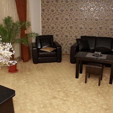 Hotel Imperium Suczawa Zewnętrze zdjęcie